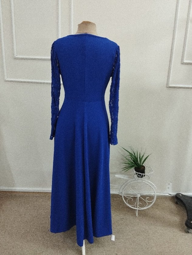 Women's Long Sleeve V-Neck Lace Trimmed Shimmer Crepe Maxi Dress - Janes - by Peralane - photo 5