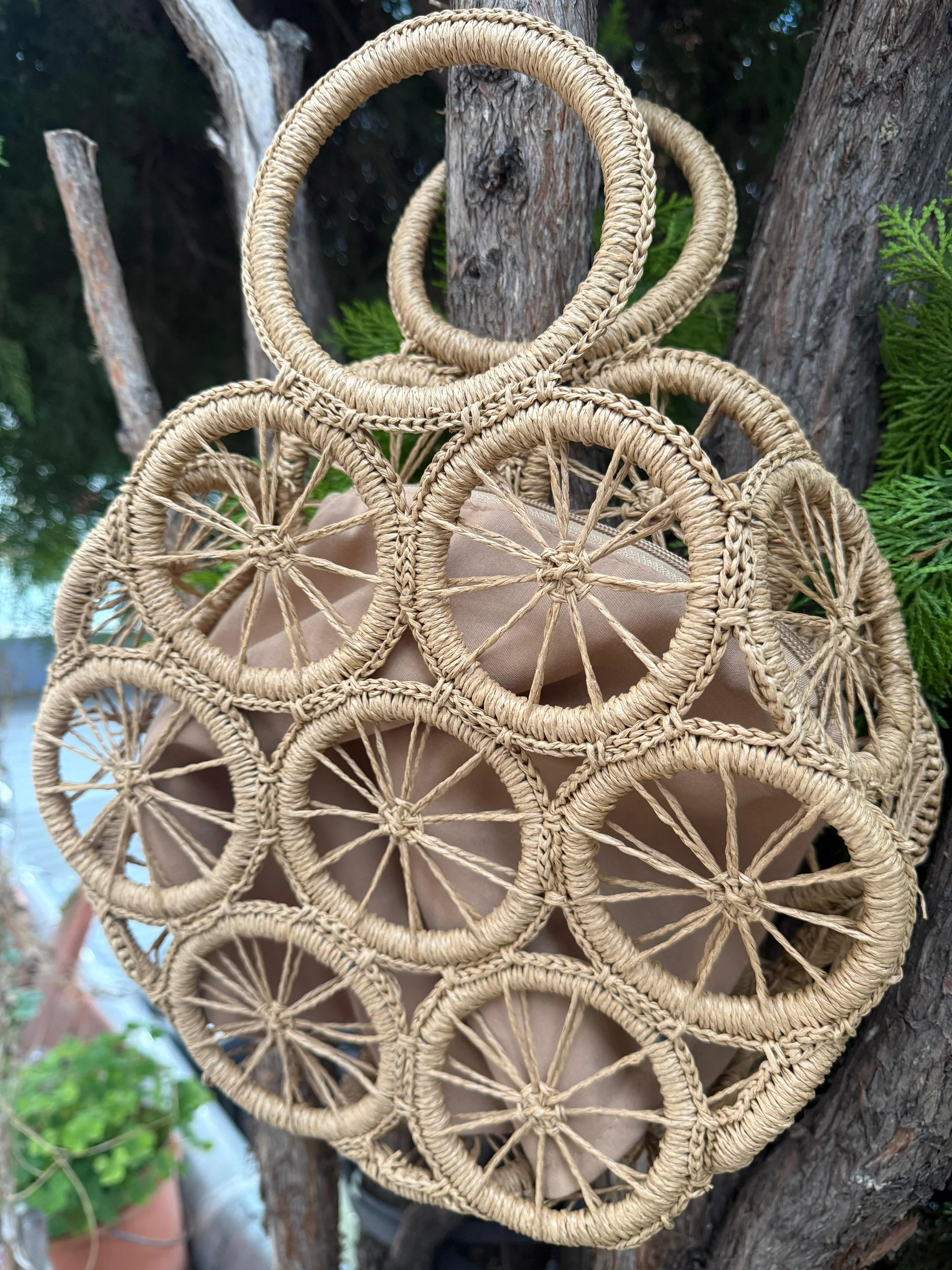 Woven Straw Bag with Circular Design in Camel - Nesvay - by Peralane - photo 3