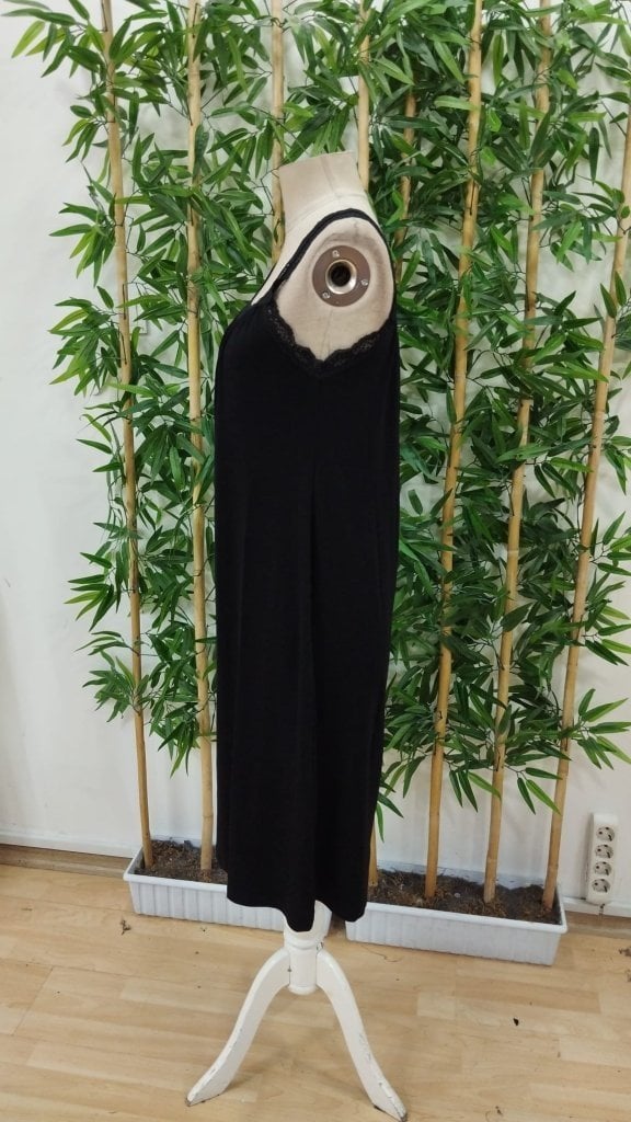 Women's Black Lace Strap Square Neck Viscose Night Dress - Janes - by Peralane - photo 5