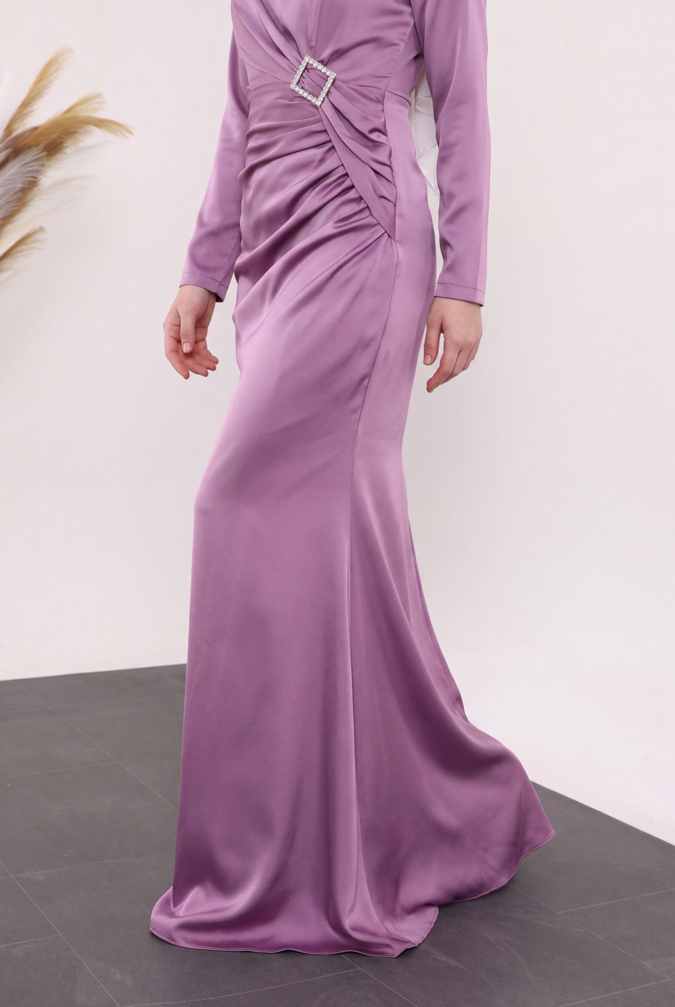 Lilac Satin Evening Dress with High Neck and Beaded Belt Detail - Podyumplus - by Peralane - photo 4