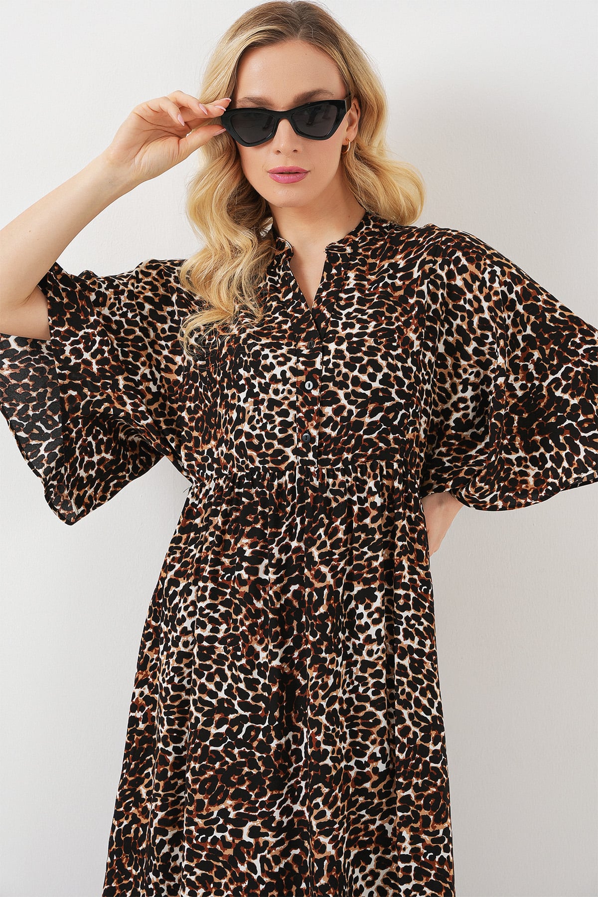 Women's Brown Leopard Print Short-Sleeve Dress - Bigdart - by Peralane