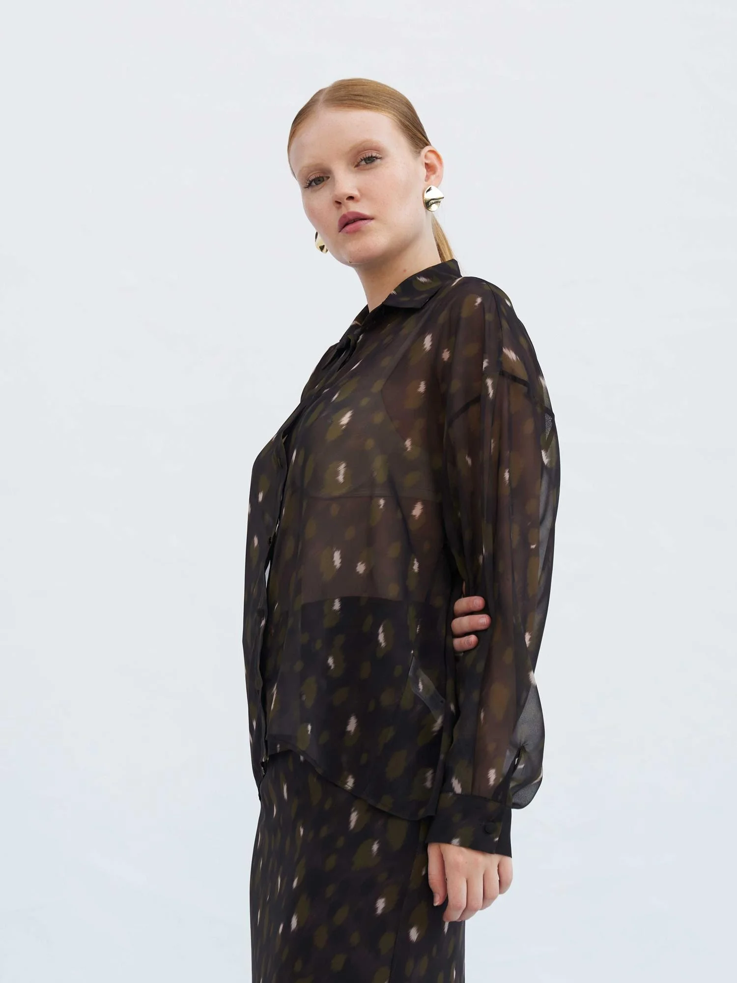 Women's Sheer Abstract Print Blouse with Collar and Button Front - Lefon - by Peralane - photo 9