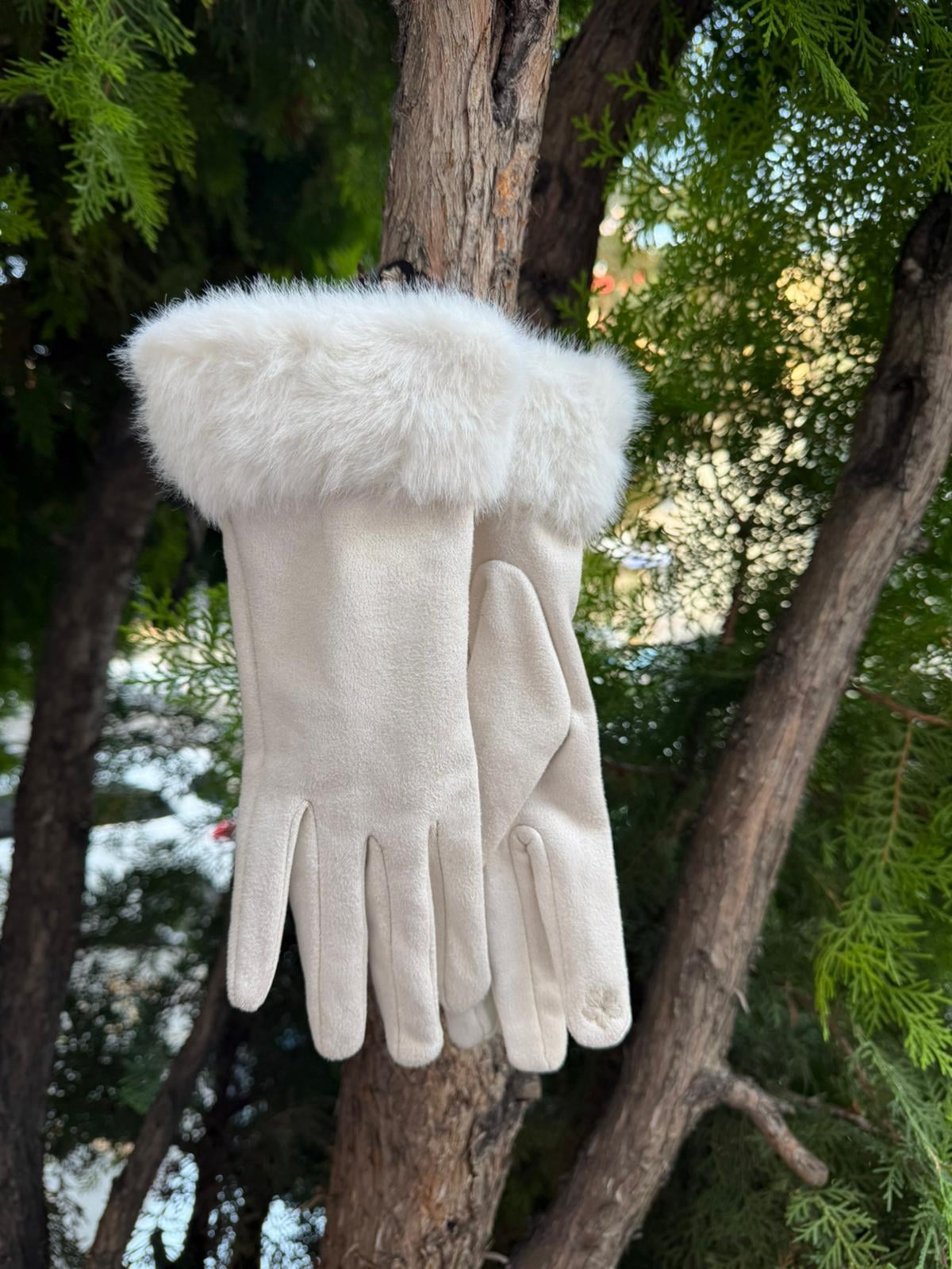 Cream Touchscreen Suede Gloves with Faux Fur Cuff - Nesvay - by Peralane - photo 2
