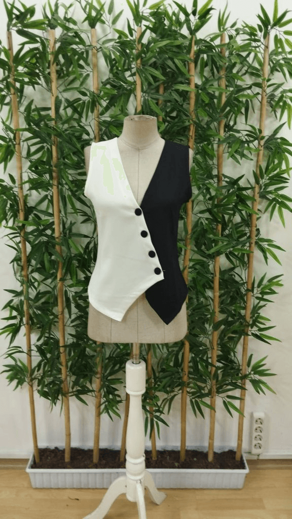 Women's Sleeveless V-Neck Buttoned Color-Block Satin Vest - Janes - by Peralane - photo 5