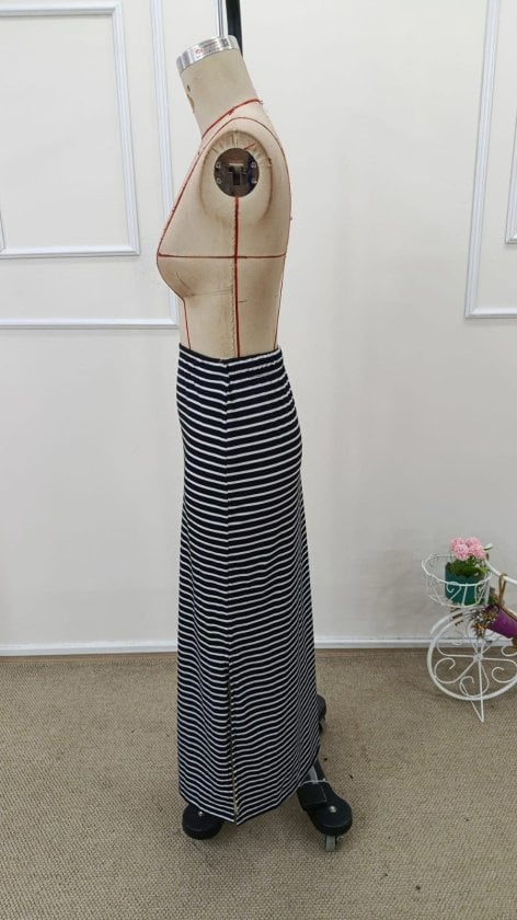 Women's High-Waist Side-Slit Long Viscose Skirt - Janes - by Peralane - photo 6