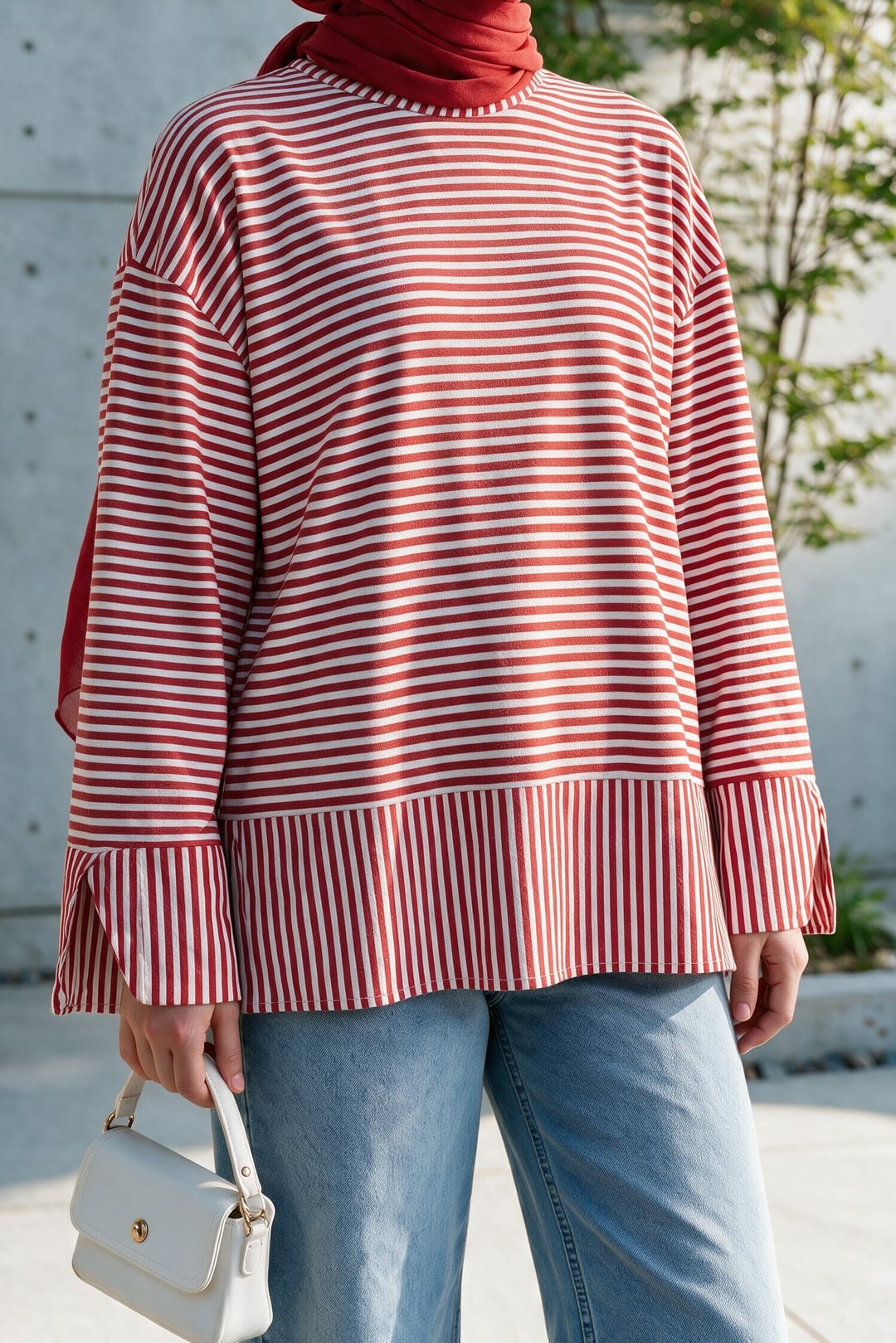 Red Striped Viscose Sweatshirt with Crew Neck and Side Slits - Podyumplus - by Peralane - photo 5