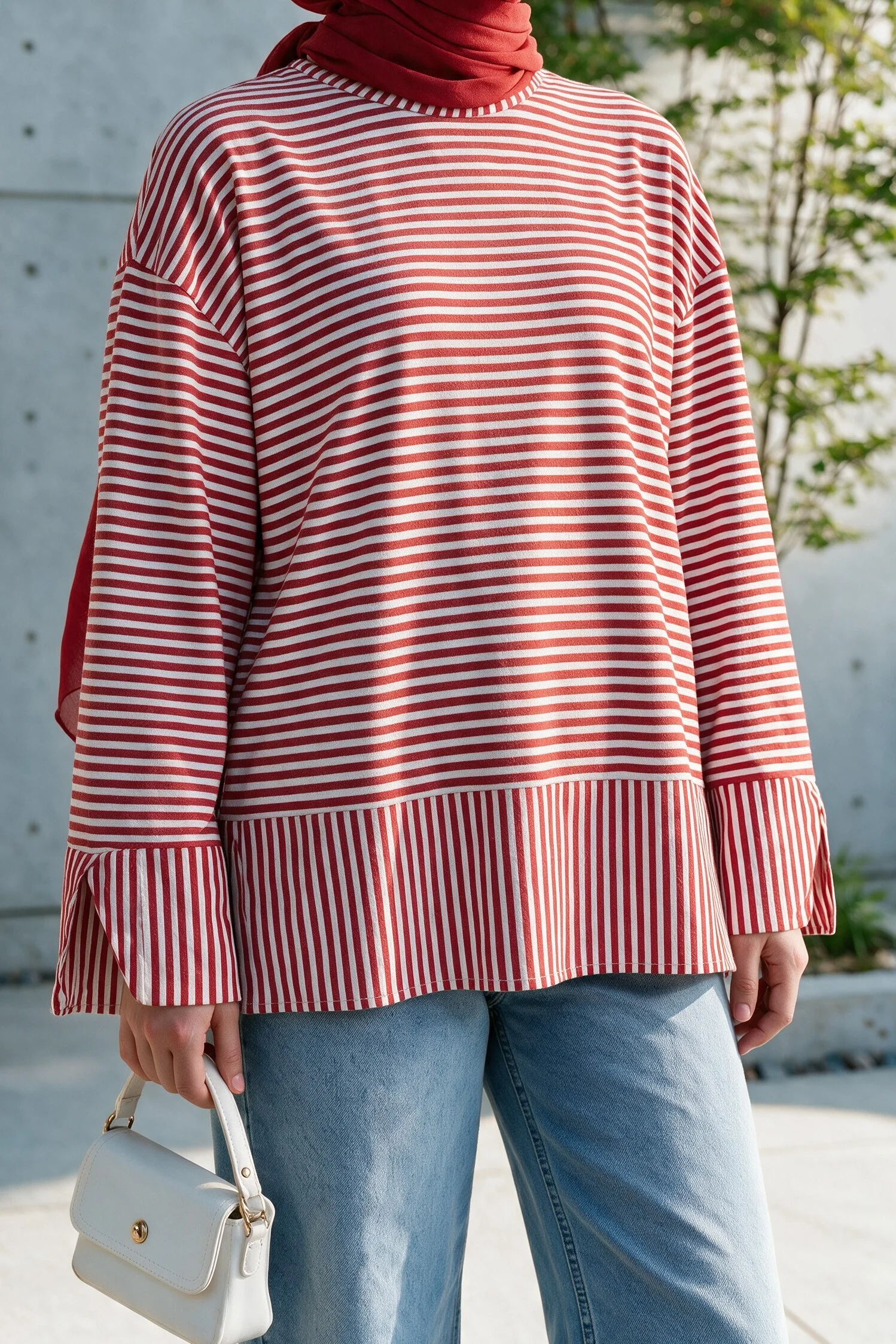 Red Striped Viscose Sweatshirt with Crew Neck and Side Slits - Podyumplus - by Peralane - photo 5