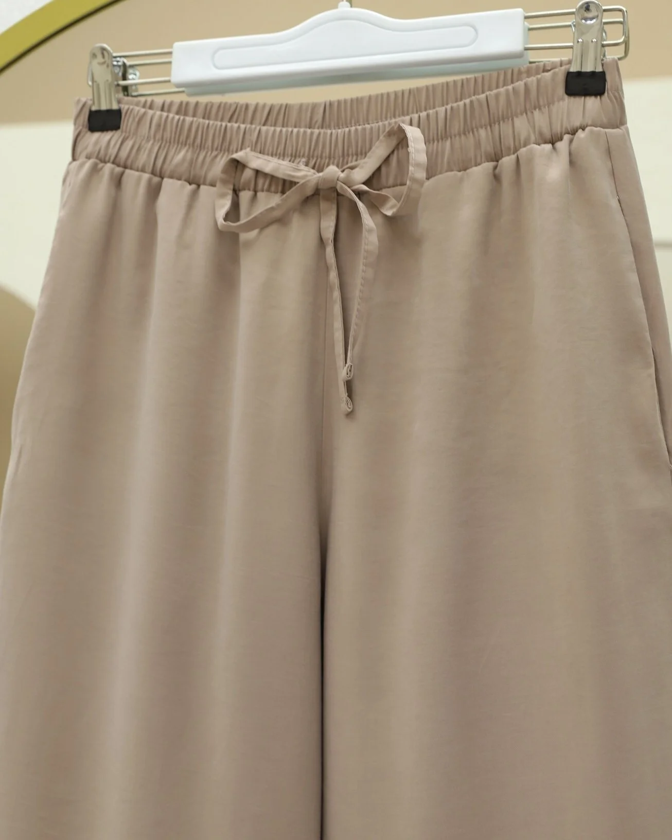 Elasticated Drawstring Wide-Leg Trousers in Beige - Podyumplus - by Peralane - photo 4