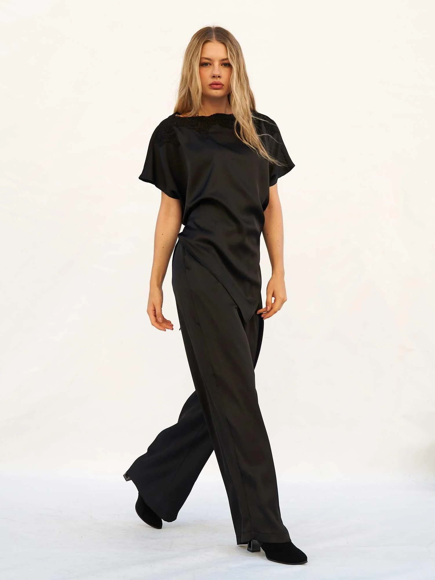 Black Lace-Trimmed Asymmetric Satin Blouse and Wide-Leg Trousers Set - Lefon - by Peralane - photo 5