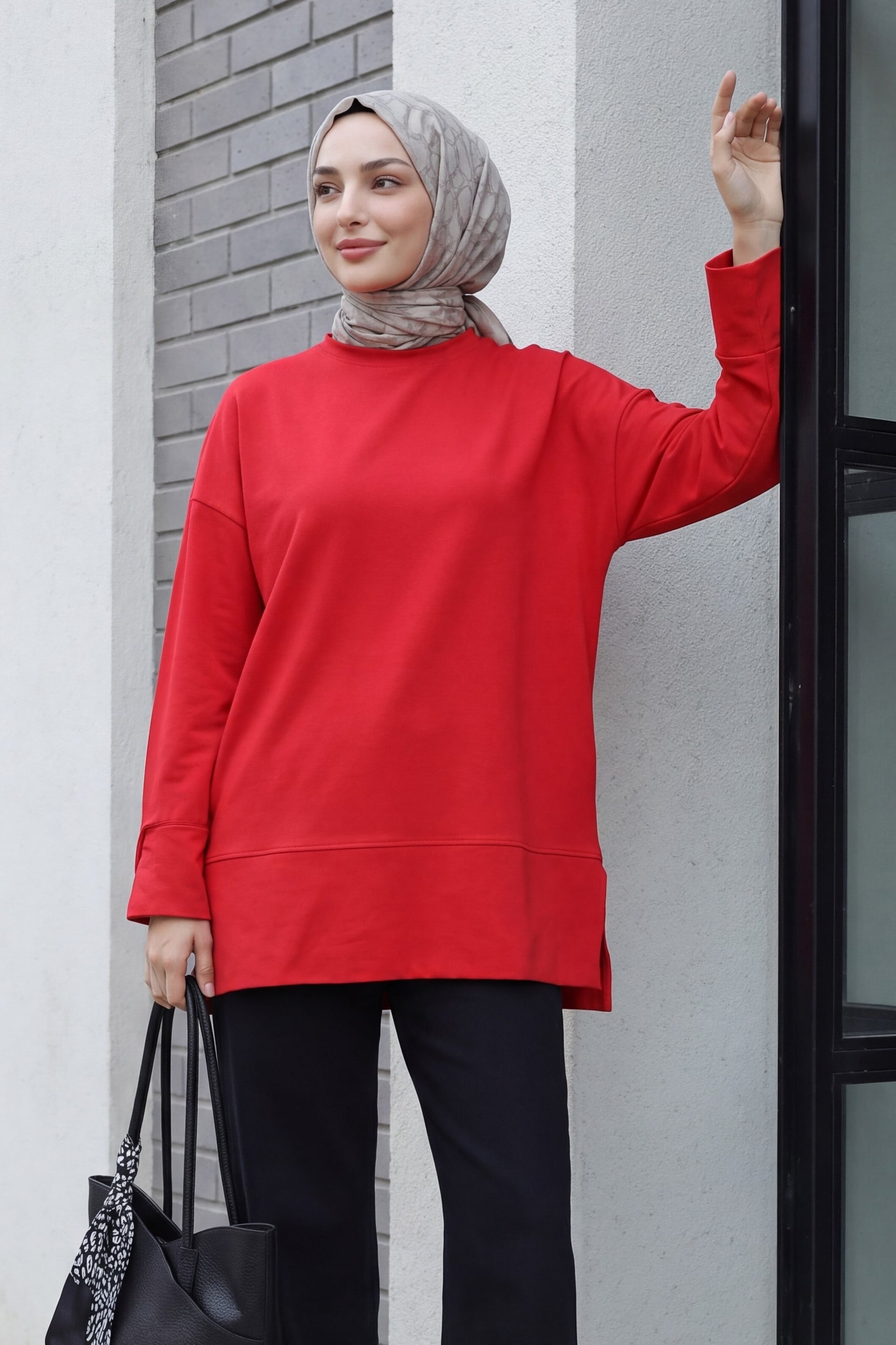Bicycle Neck Side Slit Oversize Cotton Jersey Tunic - Red - Podyumplus - by Peralane