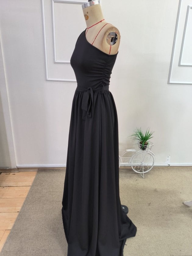 Women's One-Shoulder Long Crepe Dress with Belt, Slit, and Shimmer - Janes - by Peralane - photo 6
