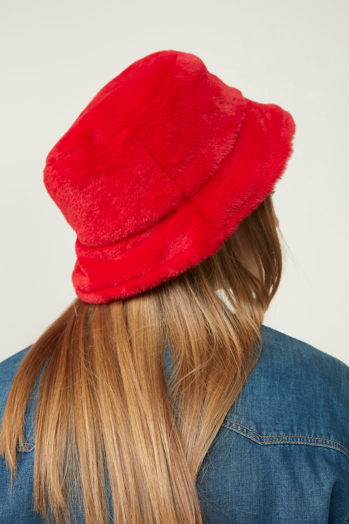 Red Plush Bucket Hat - Nesvay - by Peralane - photo 3
