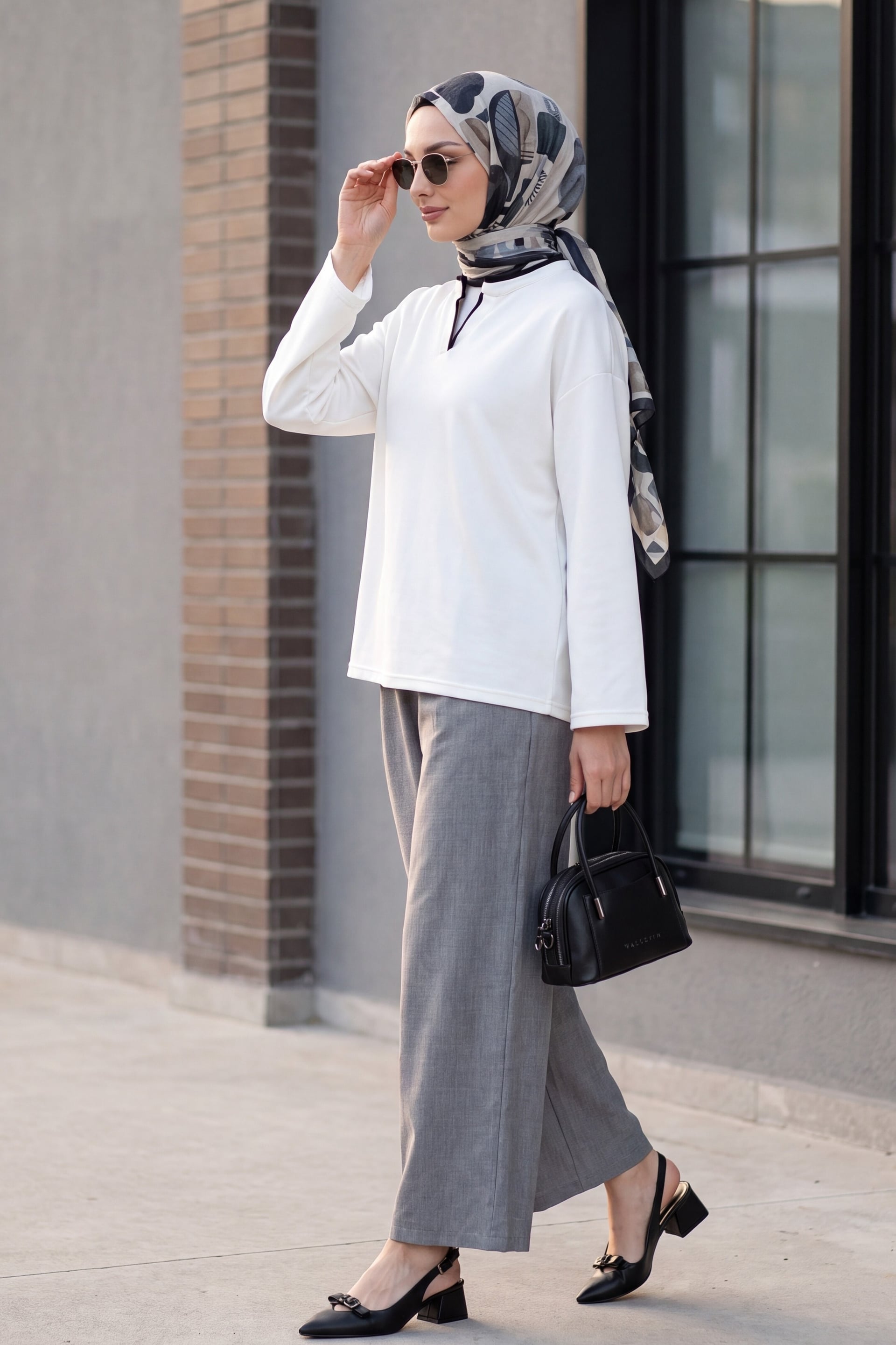 Elastic Waist Wide Leg Pleated Linen Look Trousers - Light Grey - Podyumplus - by Peralane - photo 3