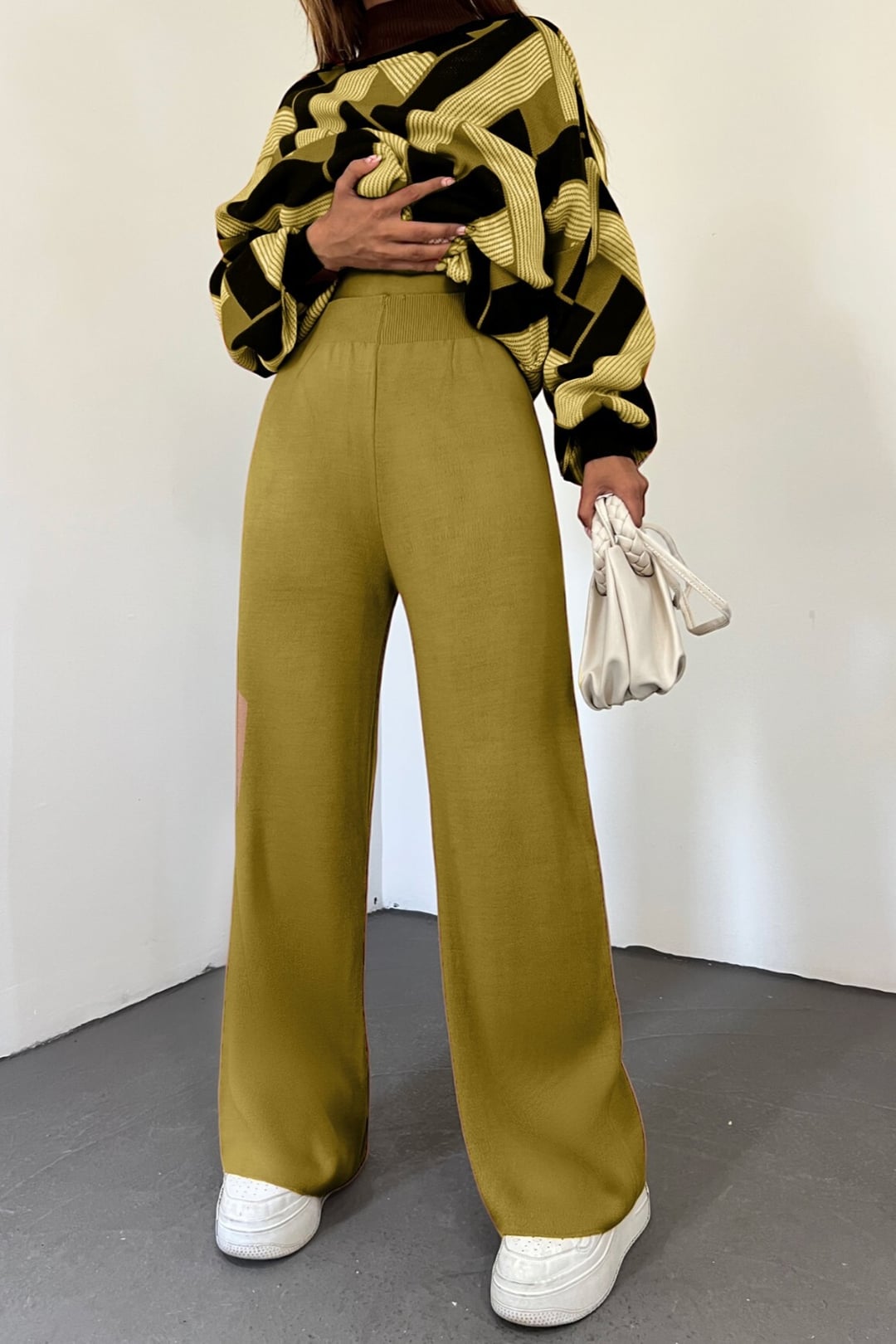 Olive Green Lounge Trousers with Geometric Print Sweater - Podyumplus - by Peralane