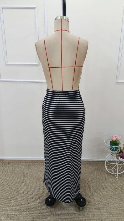 Women's High-Waist Side-Slit Long Viscose Skirt - Janes - by Peralane - photo 5