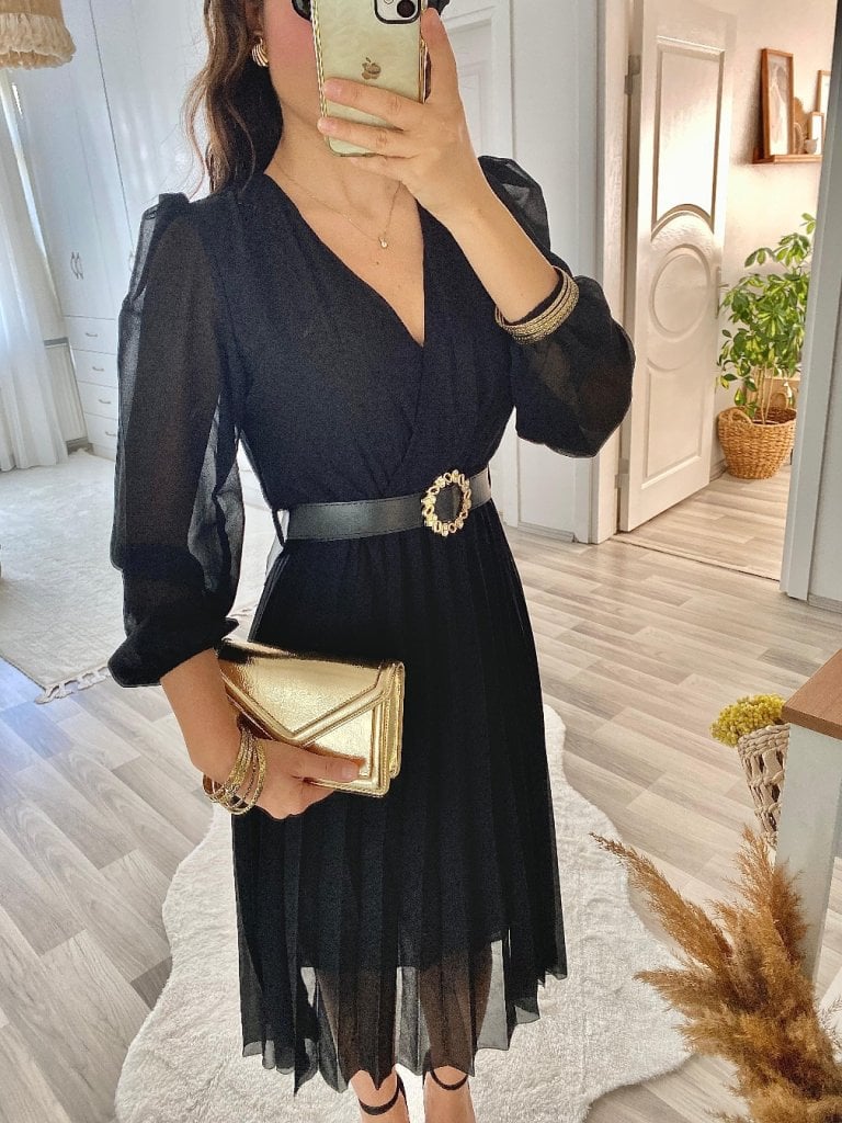 Women's Black Long-Sleeved V-Neck Midi Dress with Pleated Skirt and Waist Buckle - Janes - by Peralane - photo 7