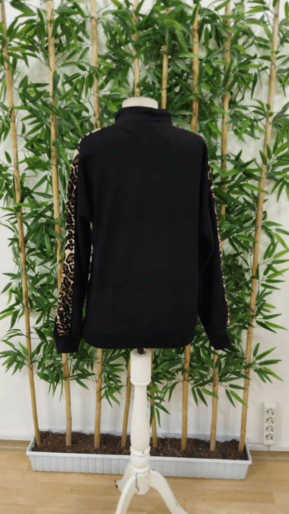 Women's Long Sleeve High Neck Quarter-Zip Fleece Blouse with Leopard Print Panels - Janes - by Peralane - photo 6