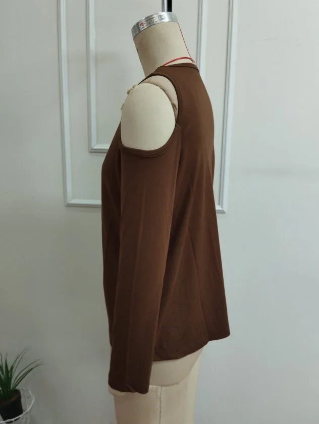 Women's Long Sleeve Cold Shoulder V-Neck Blouse in Brown - Janes - by Peralane - photo 6