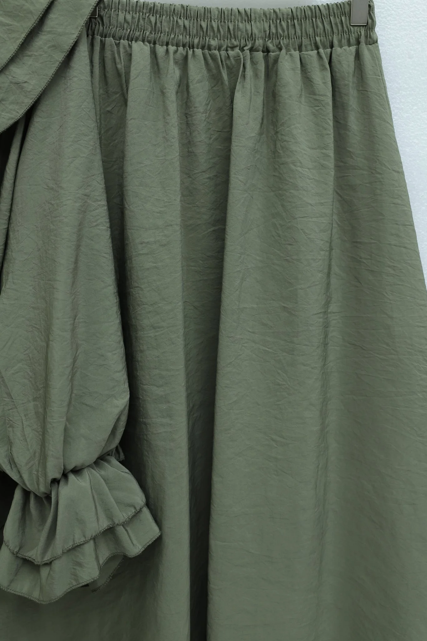 Wide Collar Tie-Front Long-Sleeve Blouse and Full-Length Skirt Modest Set in Olive Green - Podyumplus - by Peralane - photo 3