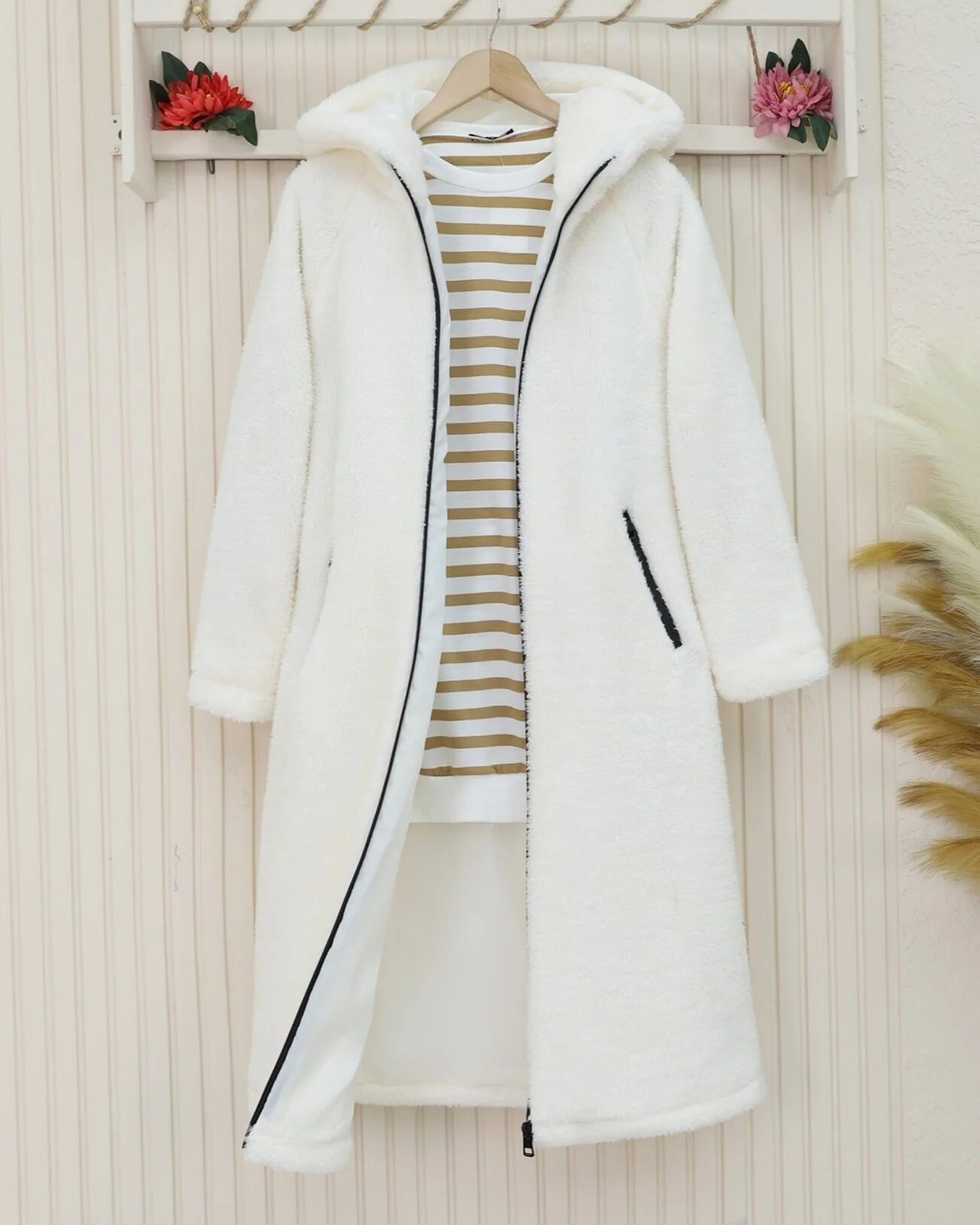 Lined Hooded Lamb Plush Winter Coat - Ecru - Podyumplus - by Peralane - photo 4