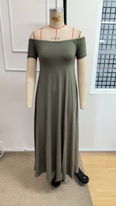 Women's Off-Shoulder Elasticated Long Viscose Dress in Olive Green - Janes - by Peralane - photo 4