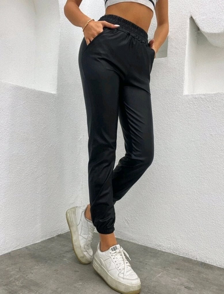 Women's Elasticated Waistband Faux Leather Trousers with Side Pockets - Janes - by Peralane - photo 4