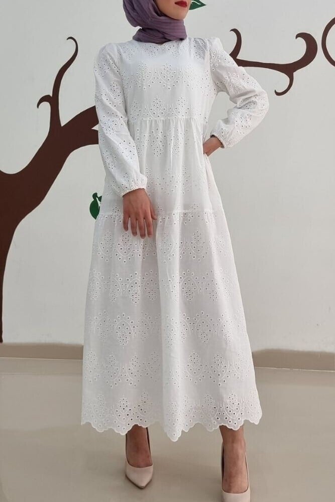 White Tiered Eyelet Maxi Dress with Puffed Sleeves - Podyumplus - by Peralane - photo 3