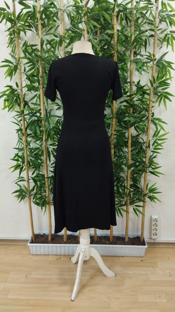 Women's Black Short-Sleeved V-Neck Button-Front Midi Viscose Dress - Janes - by Peralane - photo 8