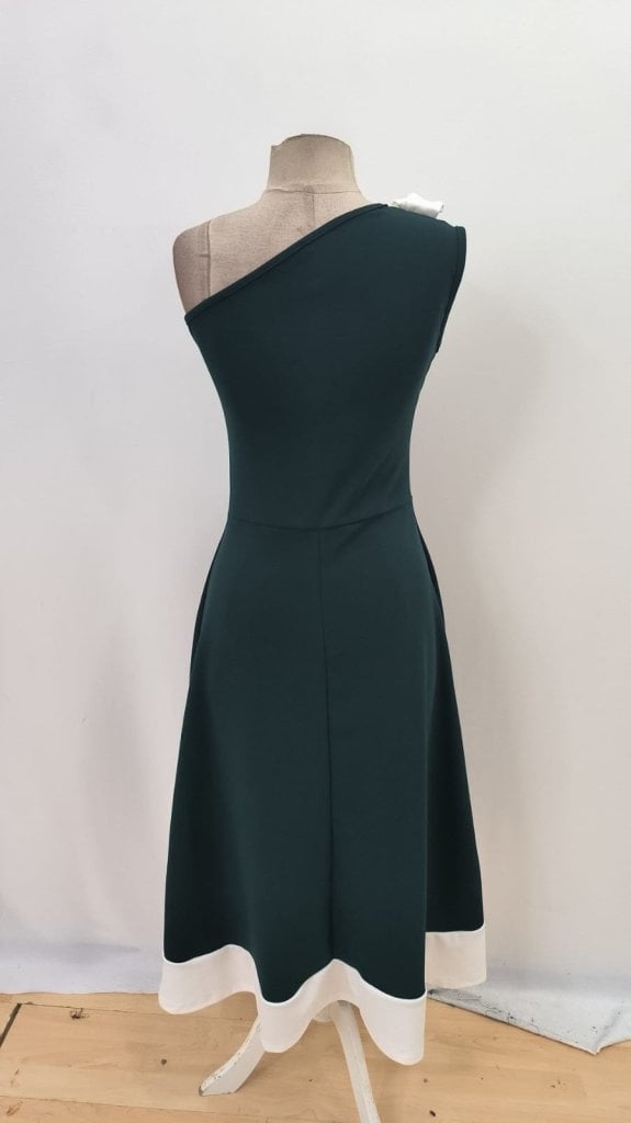 Women's One-Shoulder Midi Dress with Bow Detail in Dark Green - Janes - by Peralane - photo 5