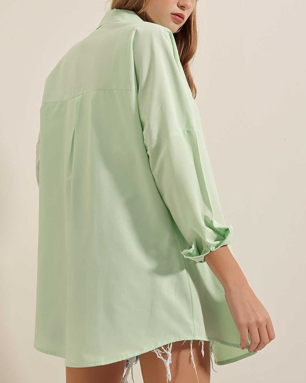 Oversize Long Basic Shirt - Light Green - Bigdart - by Peralane - photo 5