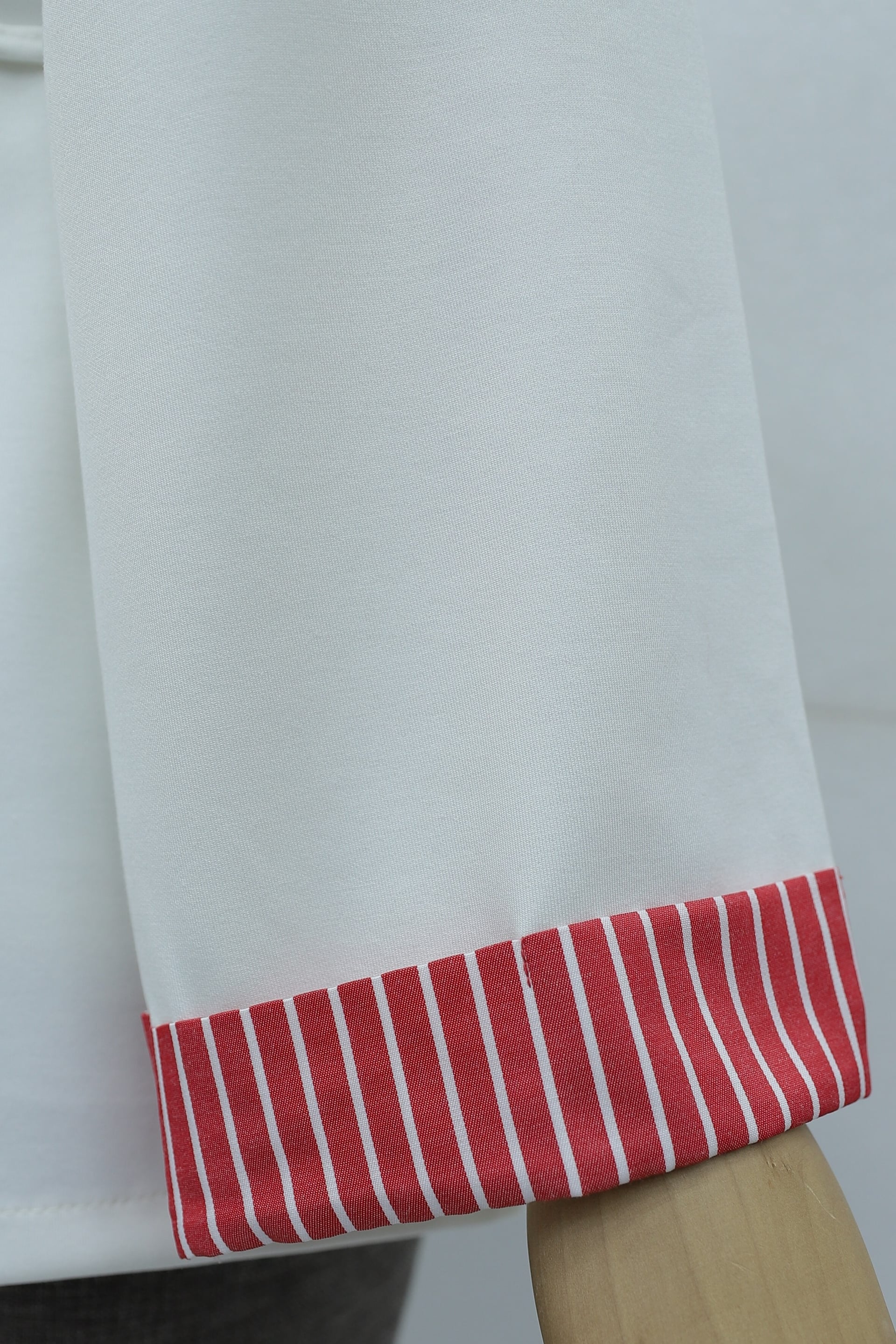 White Slit Neck Tie Waist Knit Sweatshirt Tunic - Podyumplus - by Peralane - photo 7