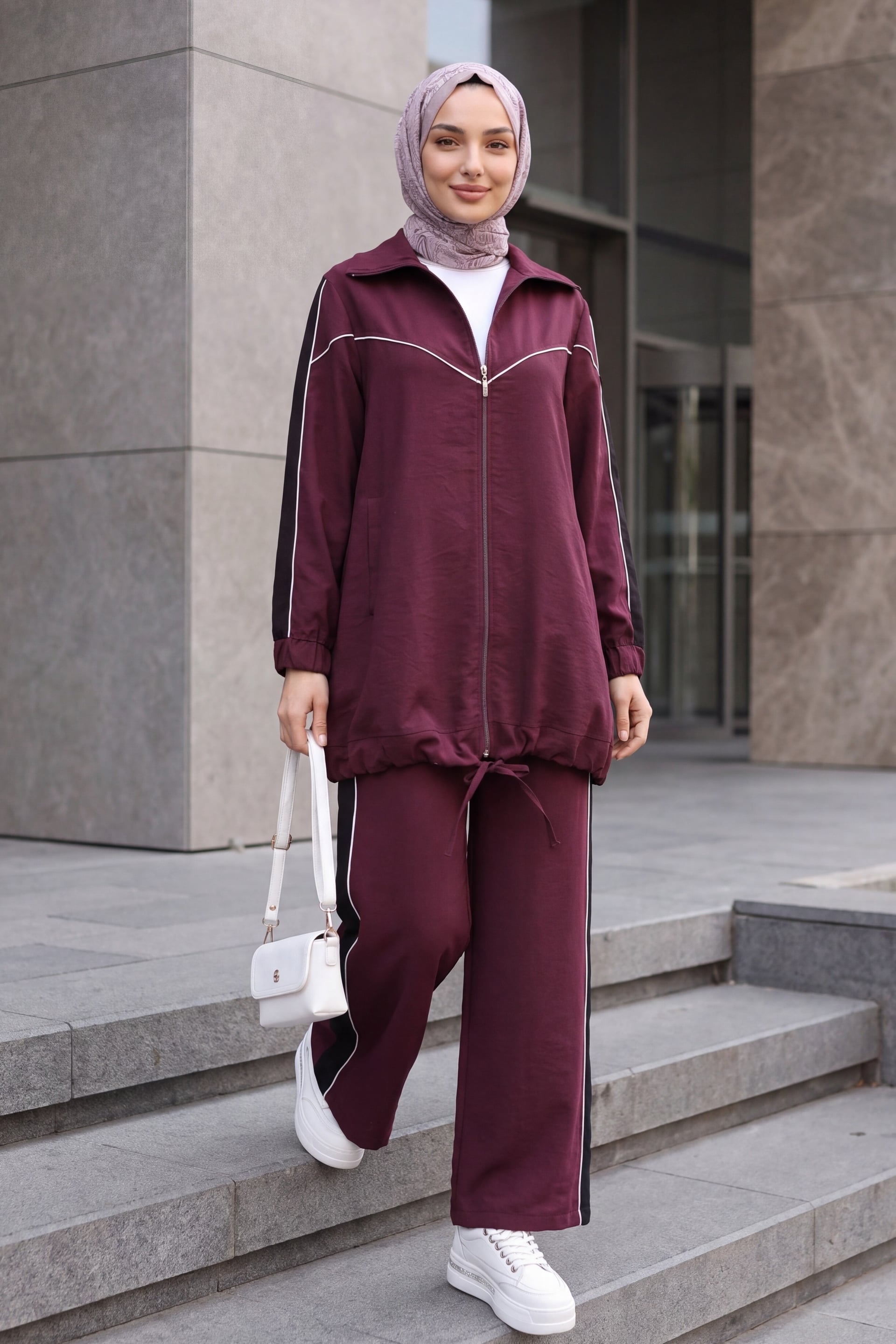 Women's Striped Drawstring Waist Two-Piece Tracksuit with Pockets and Zip-Up Jacket in Burgundy - Podyumplus - by Peralane - photo 2