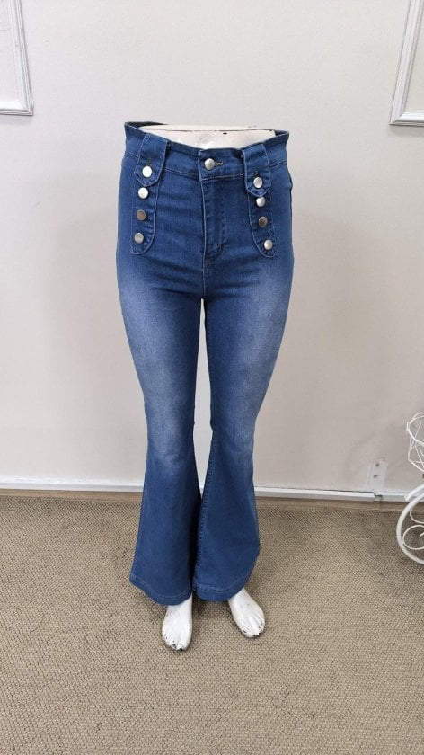 Women's High-Waist Flared Denim Jeans with Front Button Detail - Janes - by Peralane - photo 4