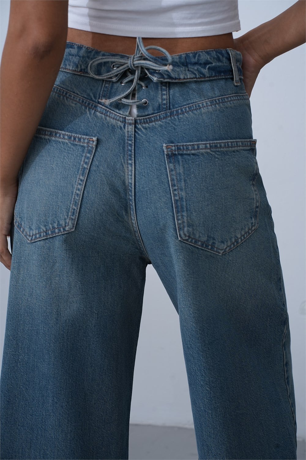 High Waist Wide Leg Green Tint Jeans with Belt and Drawstring Details - Lacarino Jeans - by Peralane - photo 5