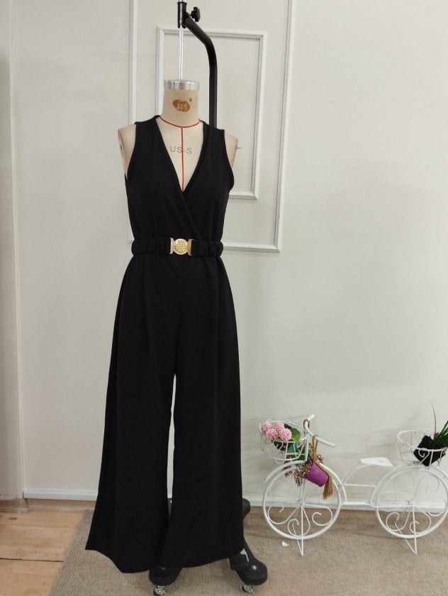 Women's Sleeveless Wrap-Neck Long Crepe Jumpsuit with Belt Detail - Janes - by Peralane - photo 5