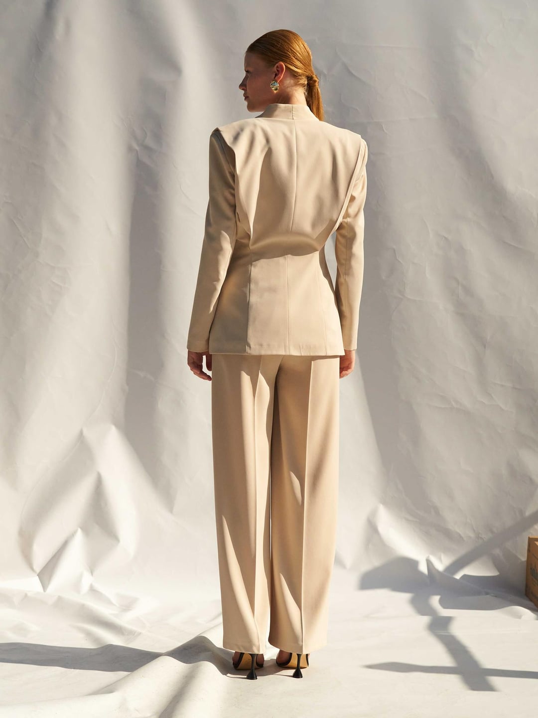 High-Waist Wide-Leg Fluid Trousers - Light Beige - Lefon - by Peralane - photo 3