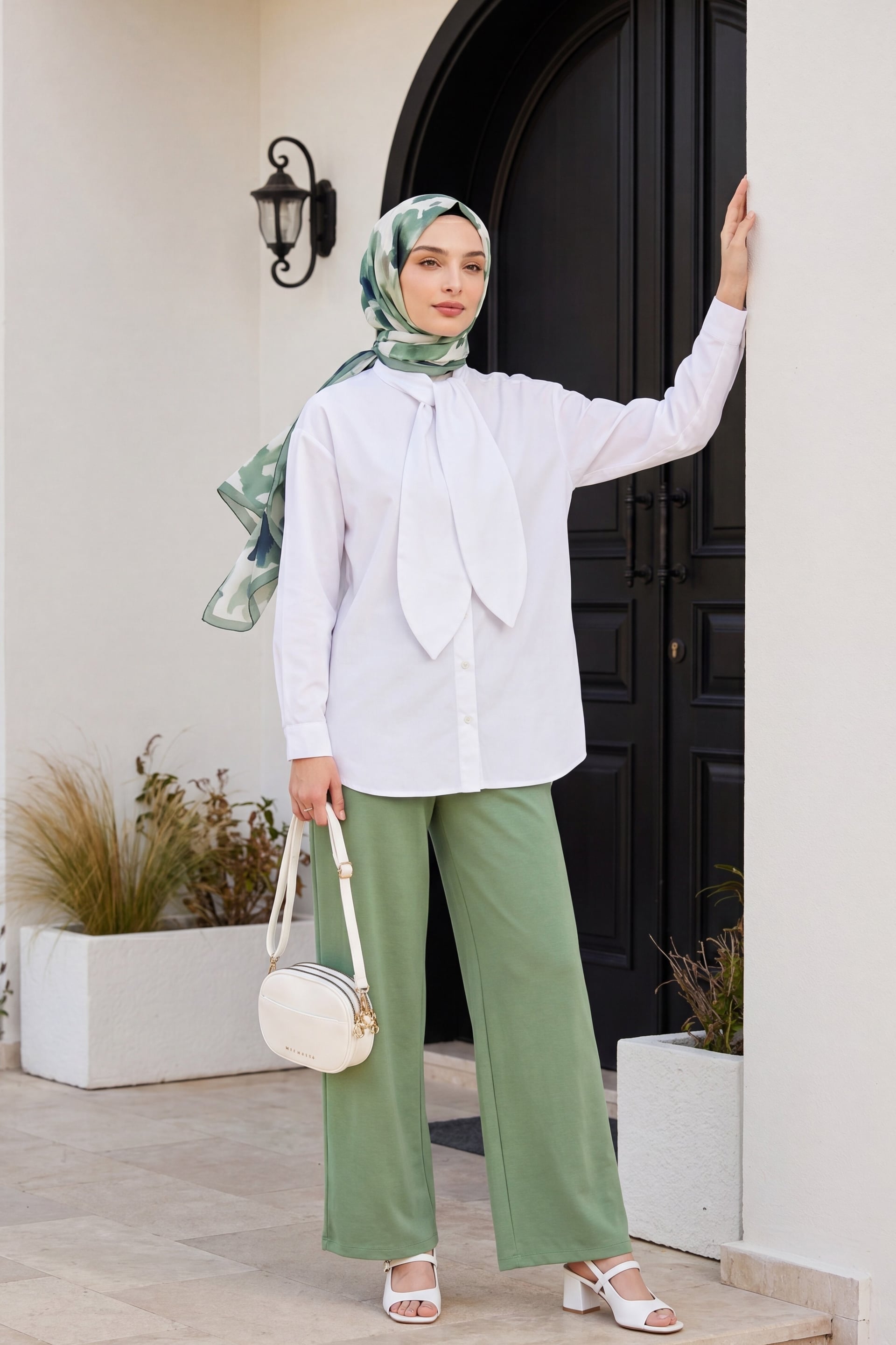 Elasticated Waistband Drawstring Wide-Leg Trousers in Light Green - Podyumplus - by Peralane - photo 4
