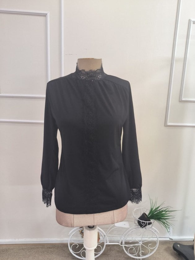 Women's Long Sleeve Half Turtleneck Lace Detail Sandy Blouse - Janes - by Peralane - photo 4