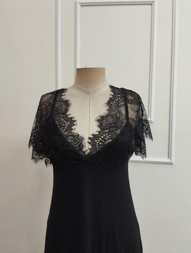 Women's Short-Sleeve V-Neck Lace Detail Viscose Night Dress - Janes - by Peralane - photo 8