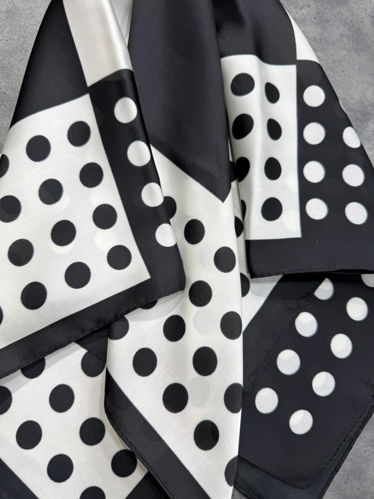 Black Polka Dot Border Bandana Scarf 70x70 cm - Nesvay - by Peralane - photo 2