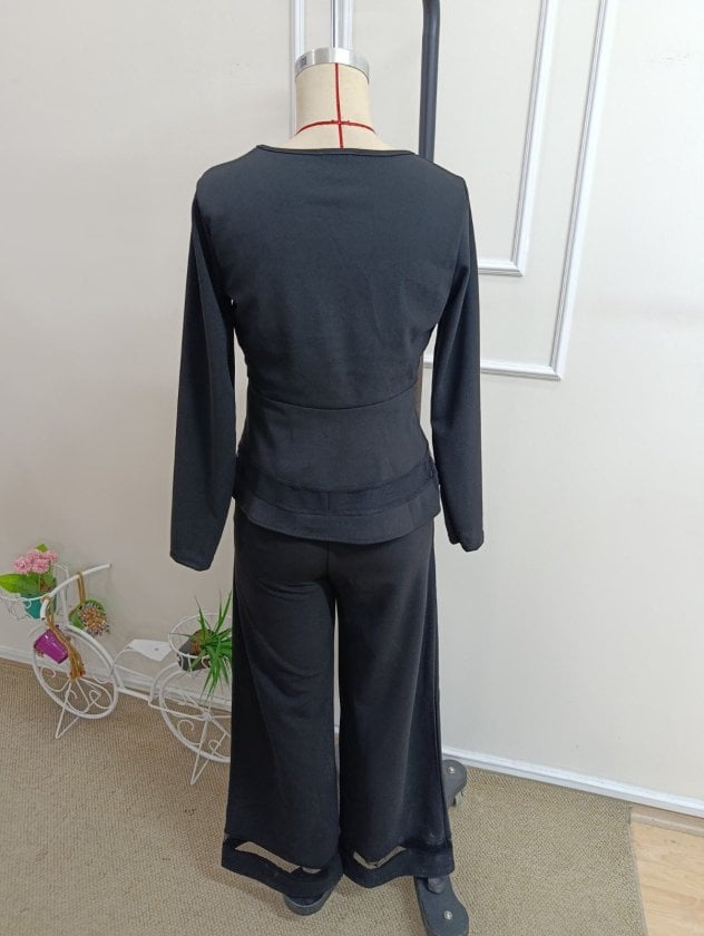 Women's Long Sleeve Round Neck Tulle Detail Crepe Blouse and Trousers Two-Piece Set - Janes - by Peralane - photo 5