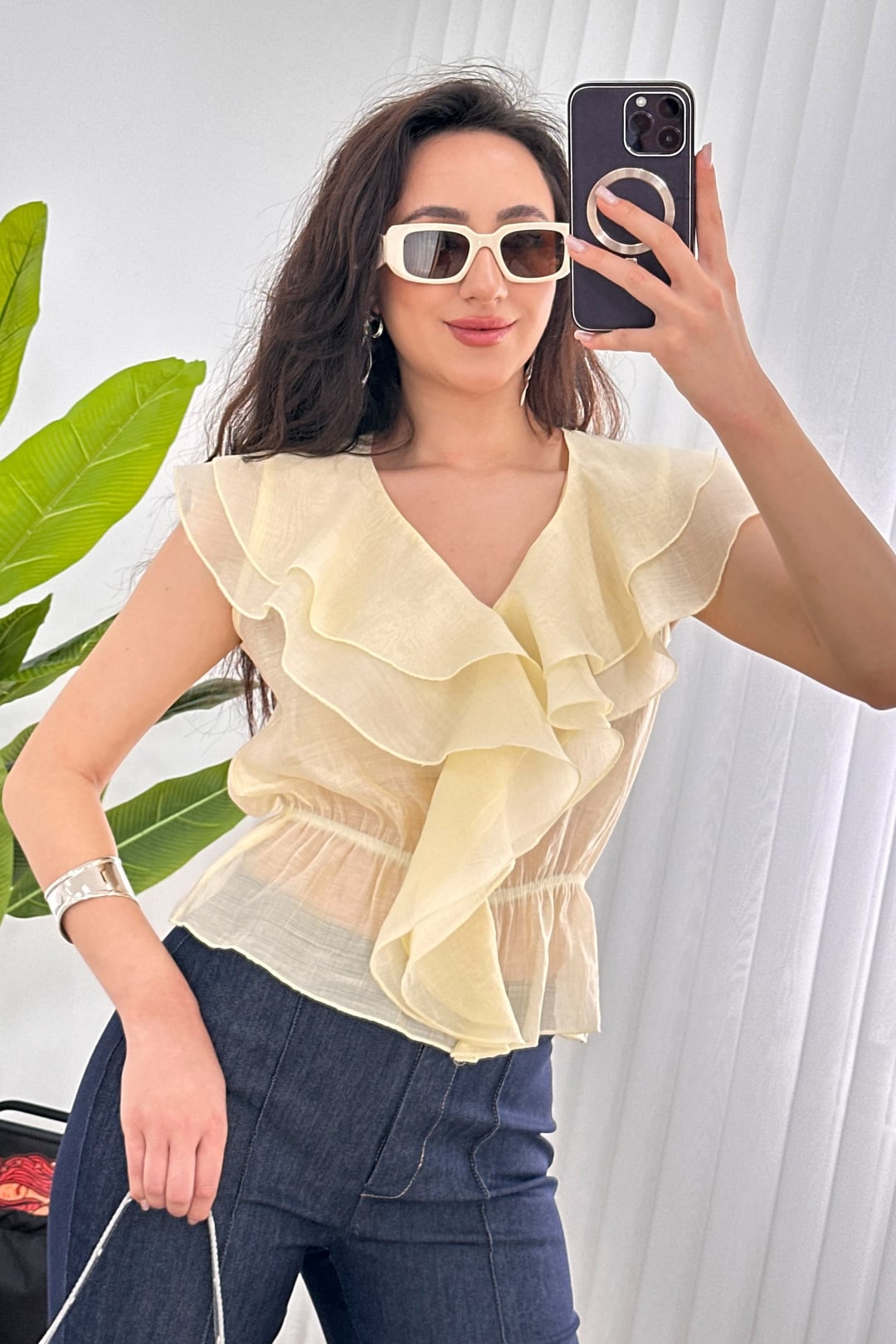 Yellow Ruffle Tie-Front Blouse - Lustri̇n - by Peralane - photo 4