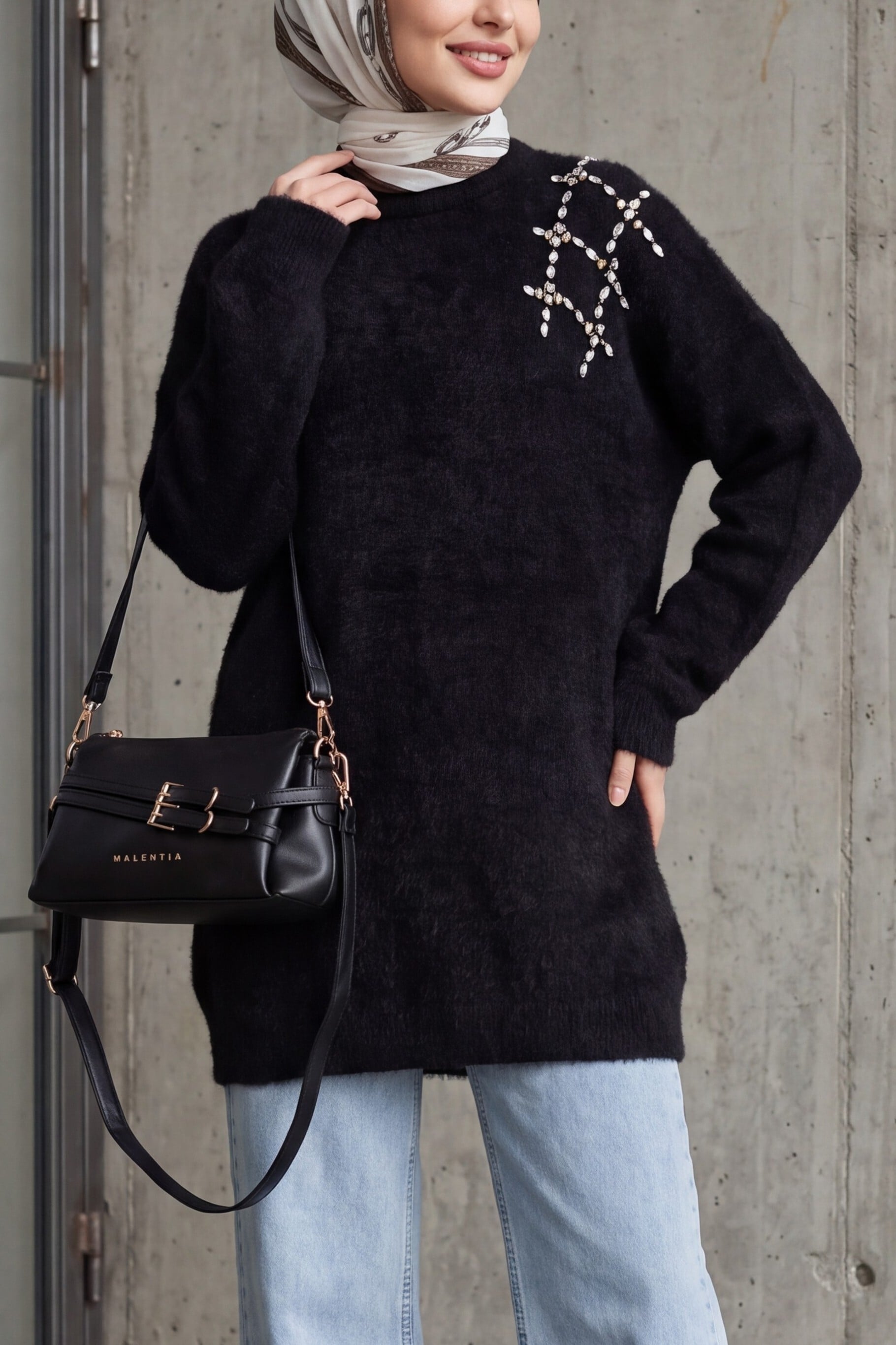 Black Rhinestone-Embellished Knit Tunic with Shoulder Details - Podyumplus - by Peralane