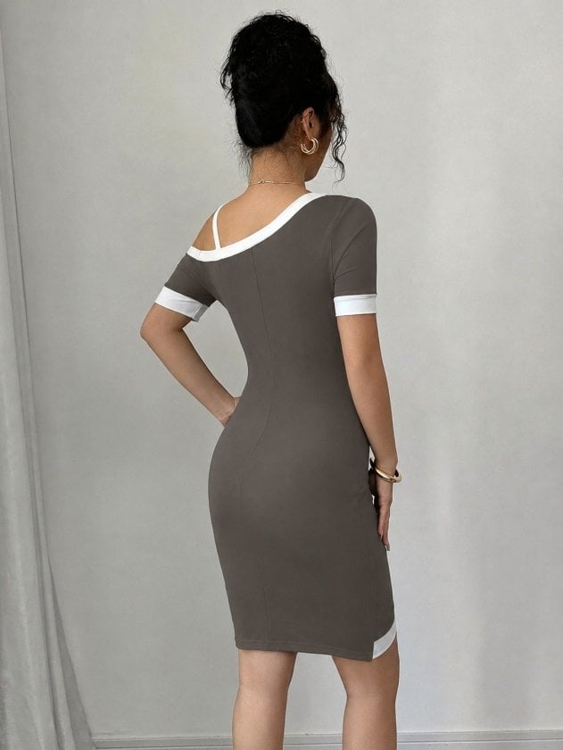 Women's Short-Sleeved Asymmetric Cut Neckline Striped and Accessory Detailed Modal Dress - Janes - by Peralane - photo 3
