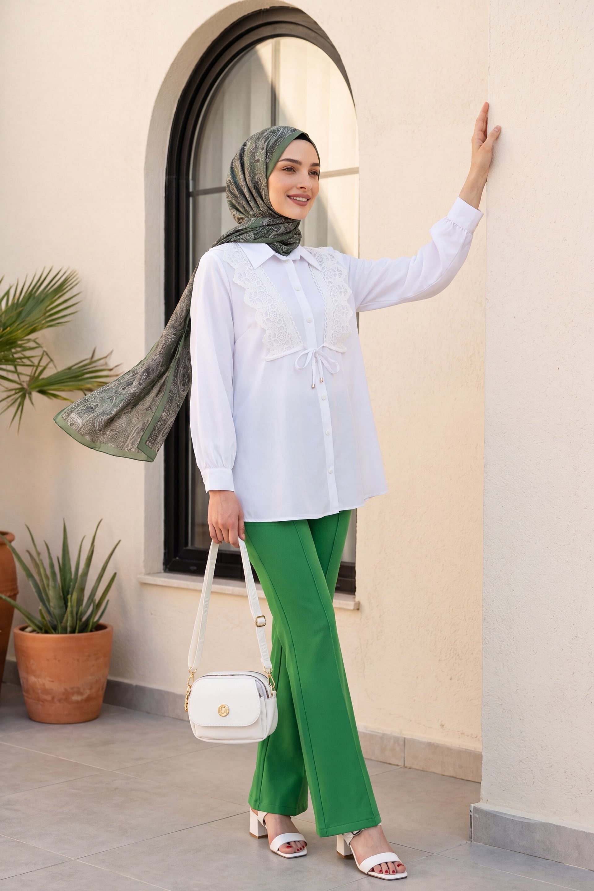 High-Waisted Flared Trousers with Elastic Waistband - Light Green - Podyumplus - by Peralane - photo 3