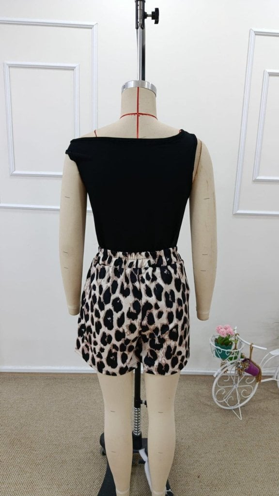 Women's Sleeveless Viscose Top and Leopard Print Shorts Two-Piece Set - Janes - by Peralane - photo 8