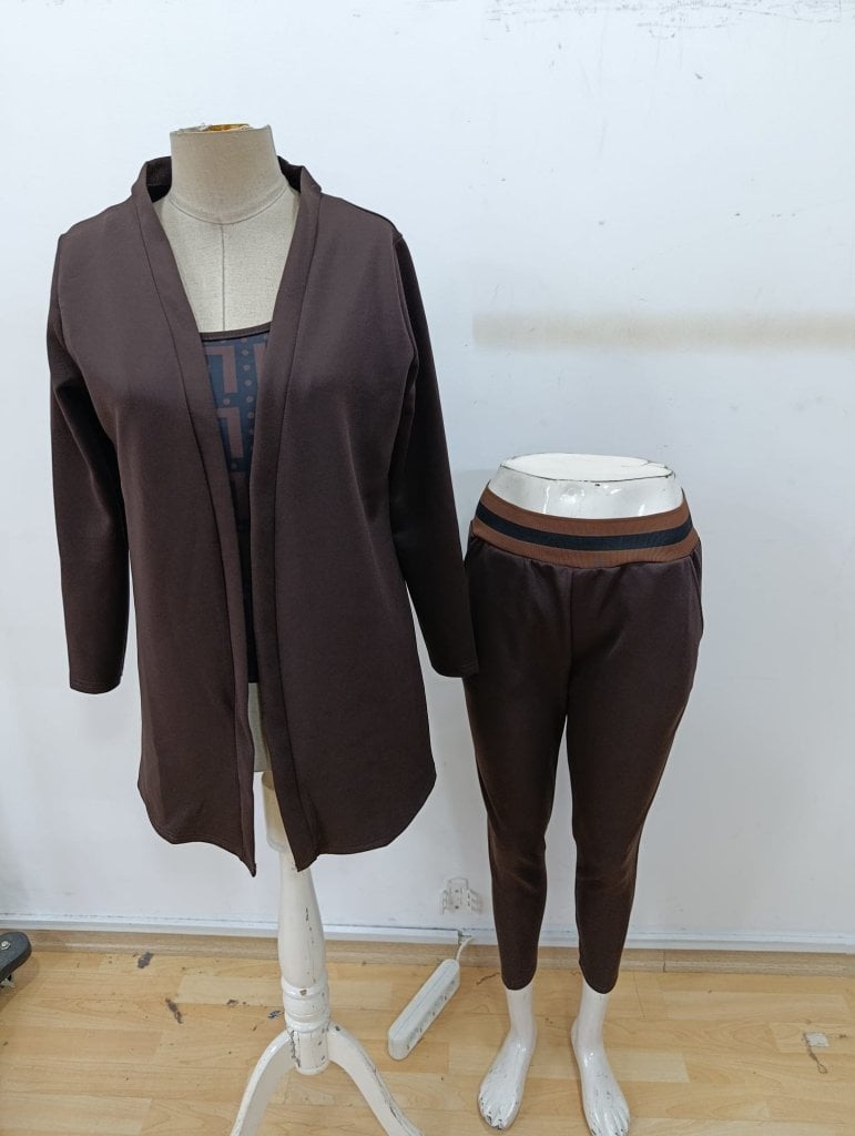 Women's Three-Piece Knit Lounge Set with Tank Top, Leggings and Cardigan - Janes - by Peralane - photo 4