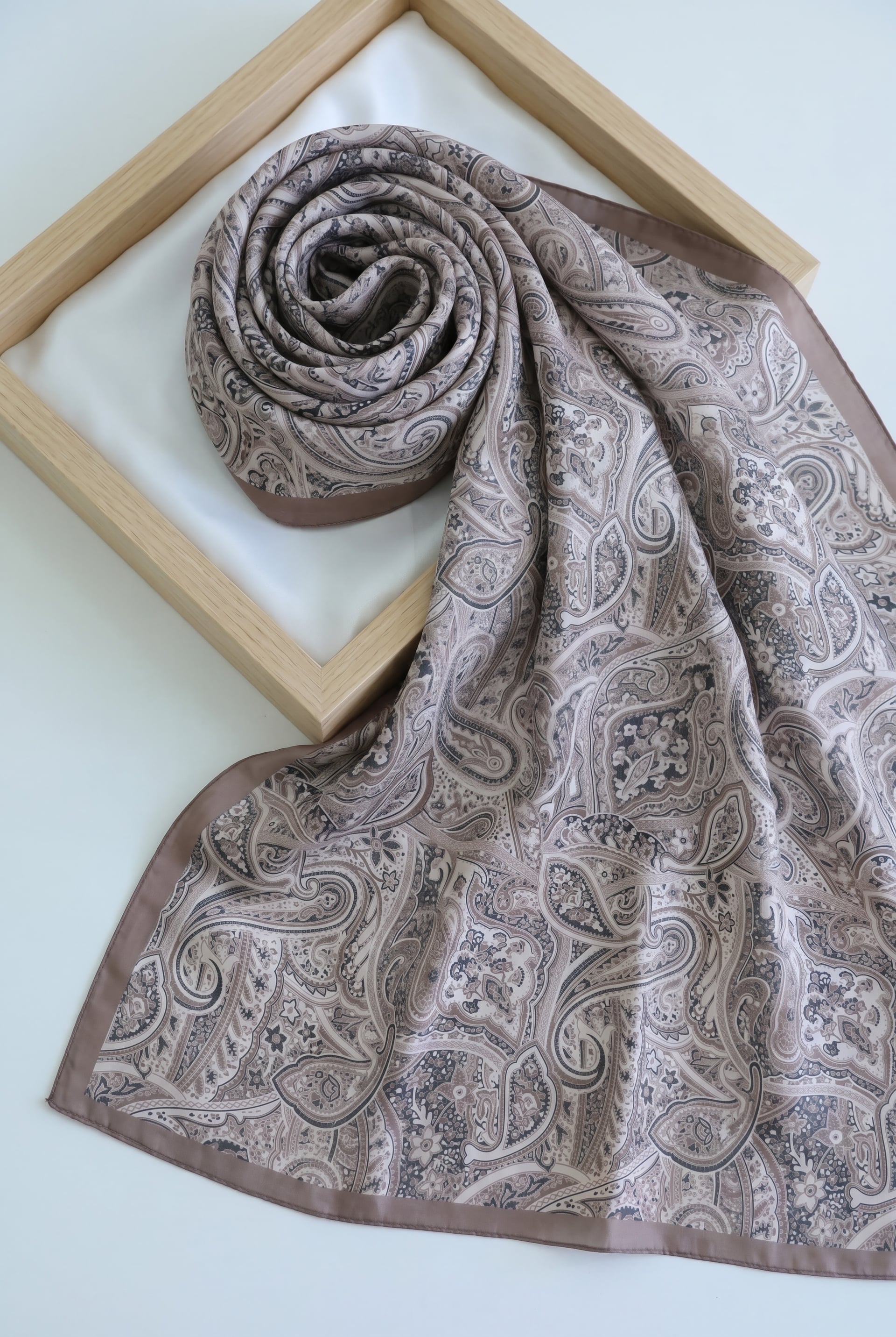 Traditional Floral Patterned Cotton Shawl - Taupe - Podyumplus - by Peralane