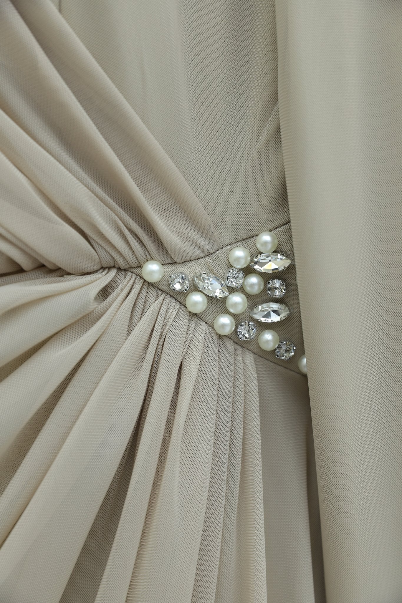 Pearl Detail Tulle Cape High Neck Evening Dress - Light Beige - Podyumplus - by Peralane - photo 5