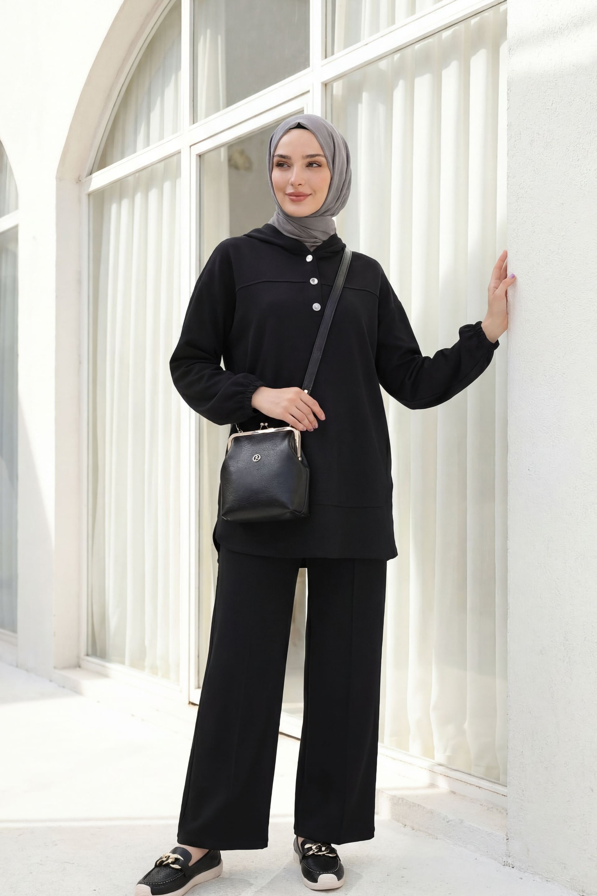 Hooded Half-Button Top and Pocket Wide-Leg Trousers Two-Piece Set in Black - Podyumplus - by Peralane - photo 5